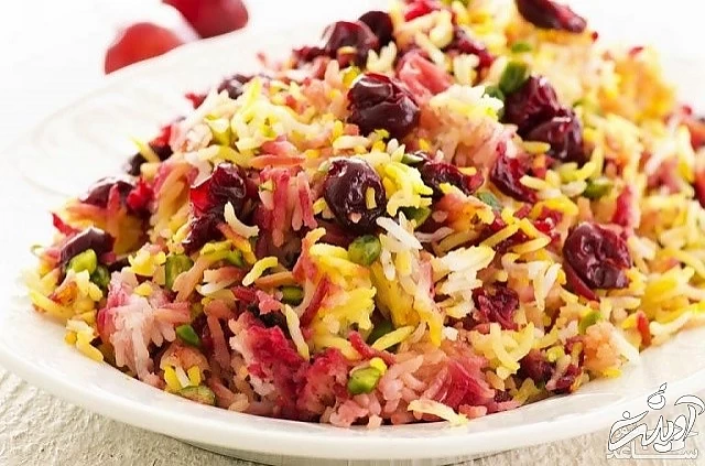 آلبالو پلو با قلقلی مرغ